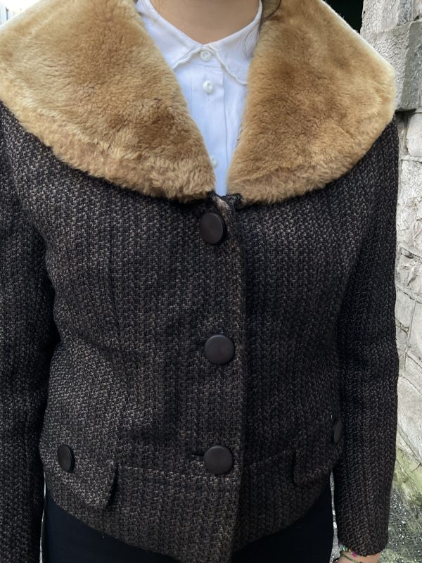 Two Owls Fur Collar Blazer - Image 3