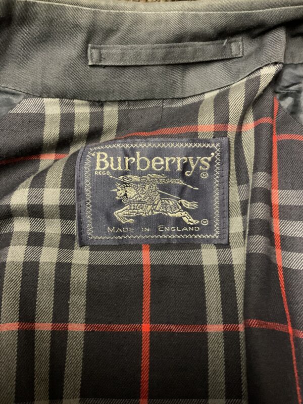 Burberrys trench coat - Image 4