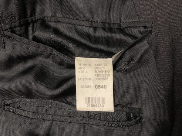 Burberry Black Blazer - Image 9